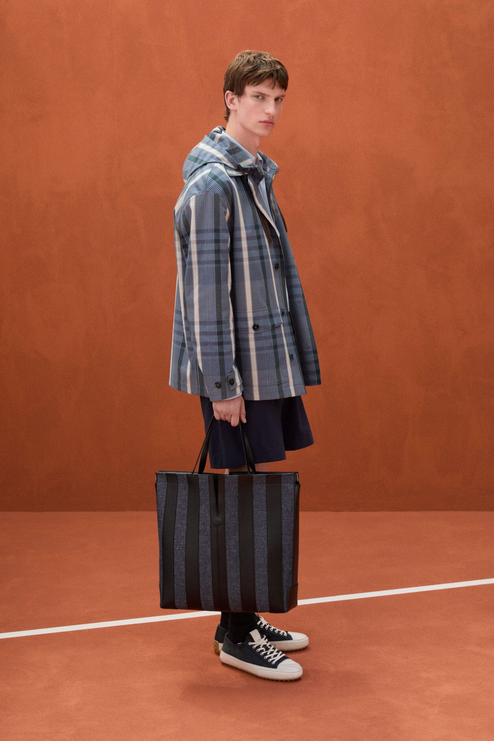 blue cotton long-sleeve collared relaxed checked buttoned jacket