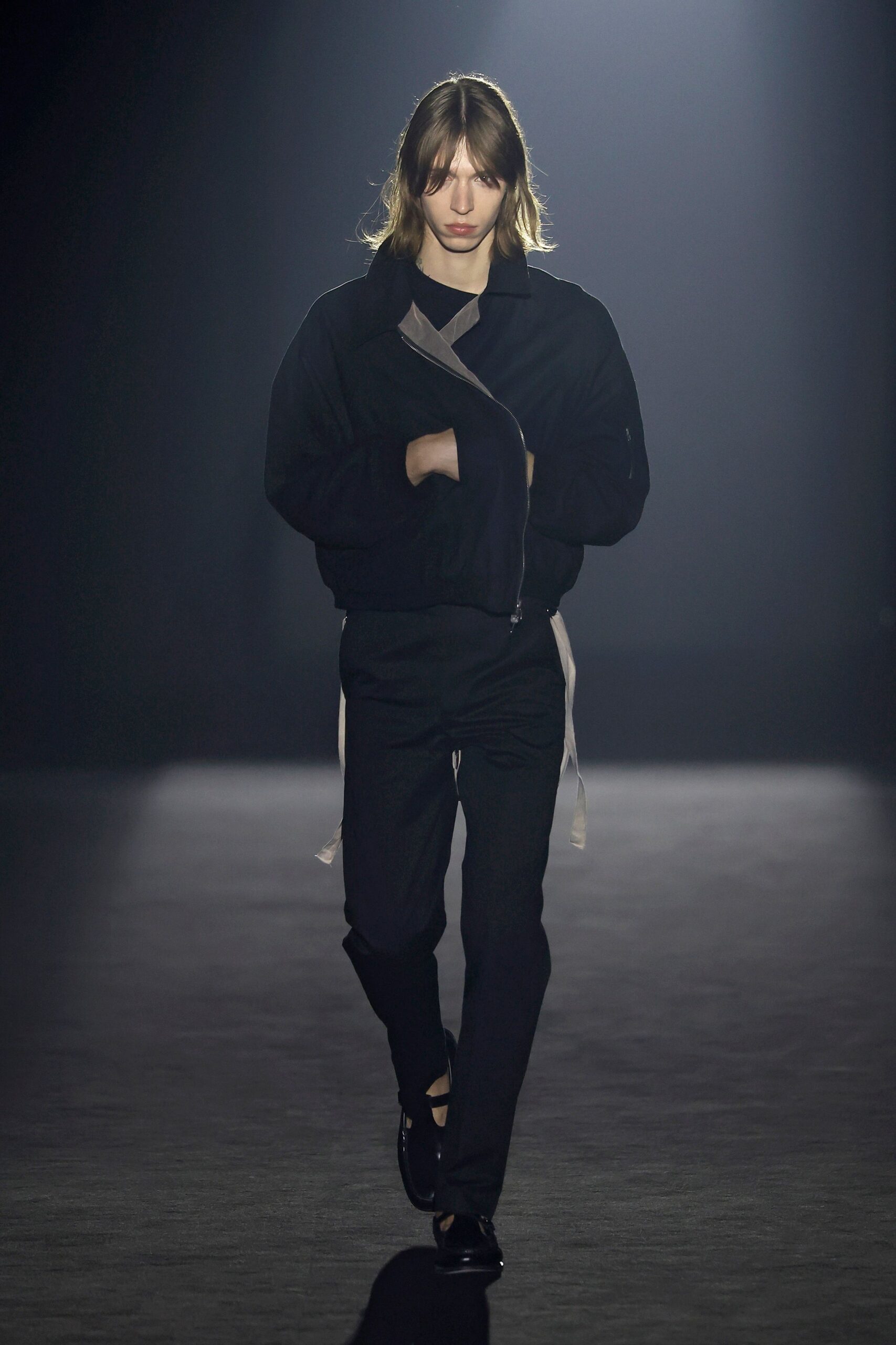 black relaxed jacket with slim pants