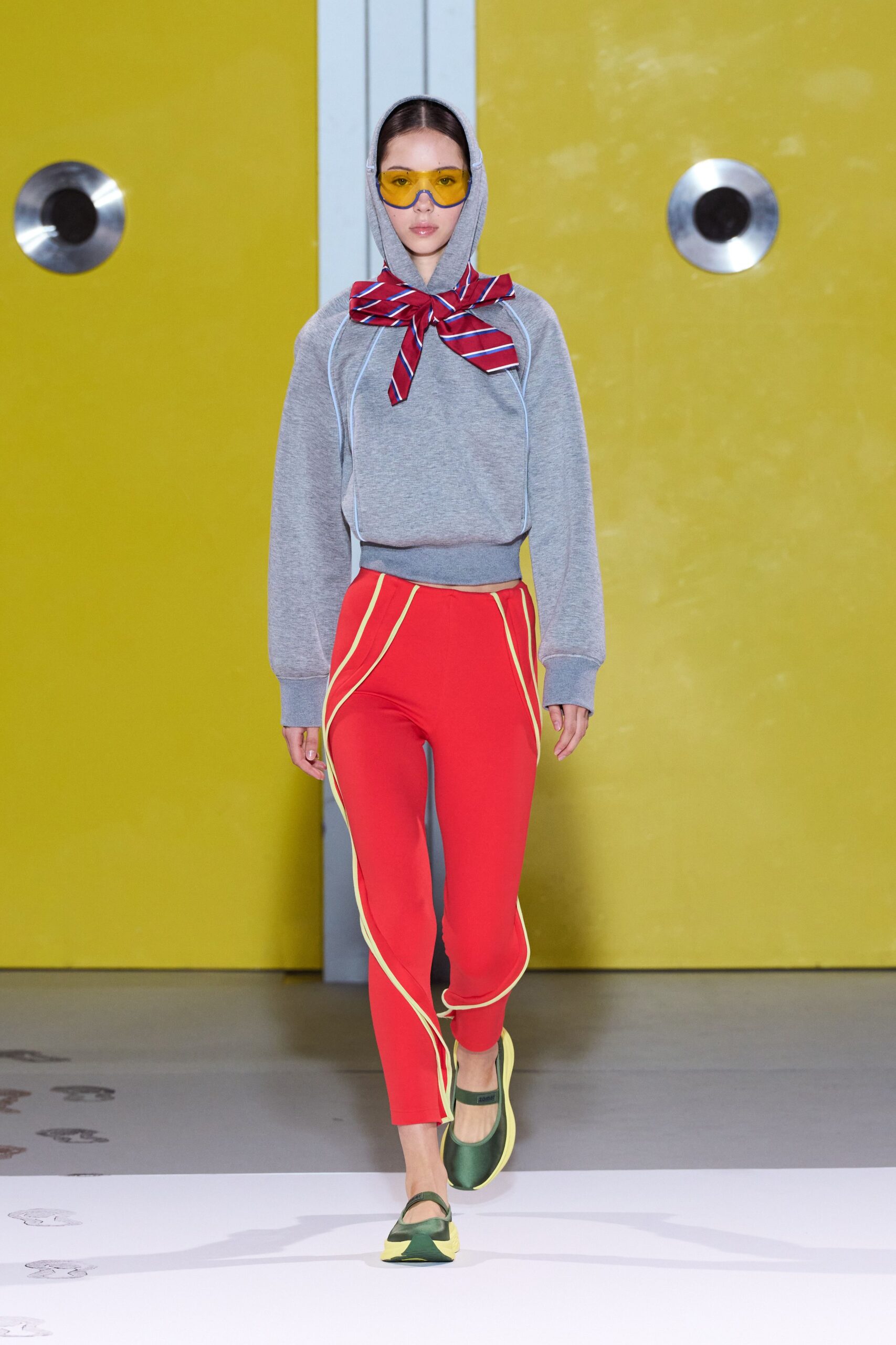 gray hoodie red pants