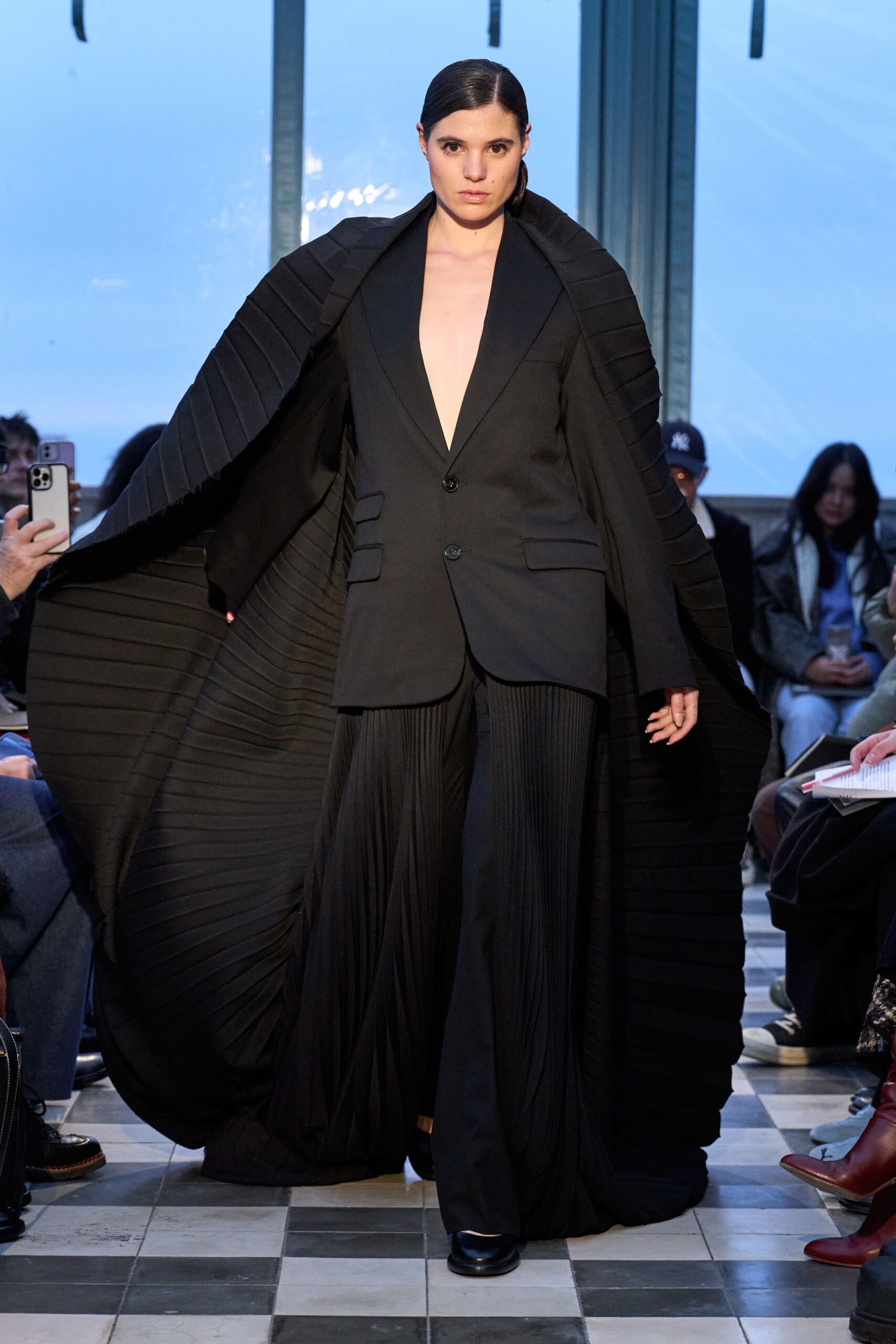 black silk long-sleeve v-neck structured pleated blazer