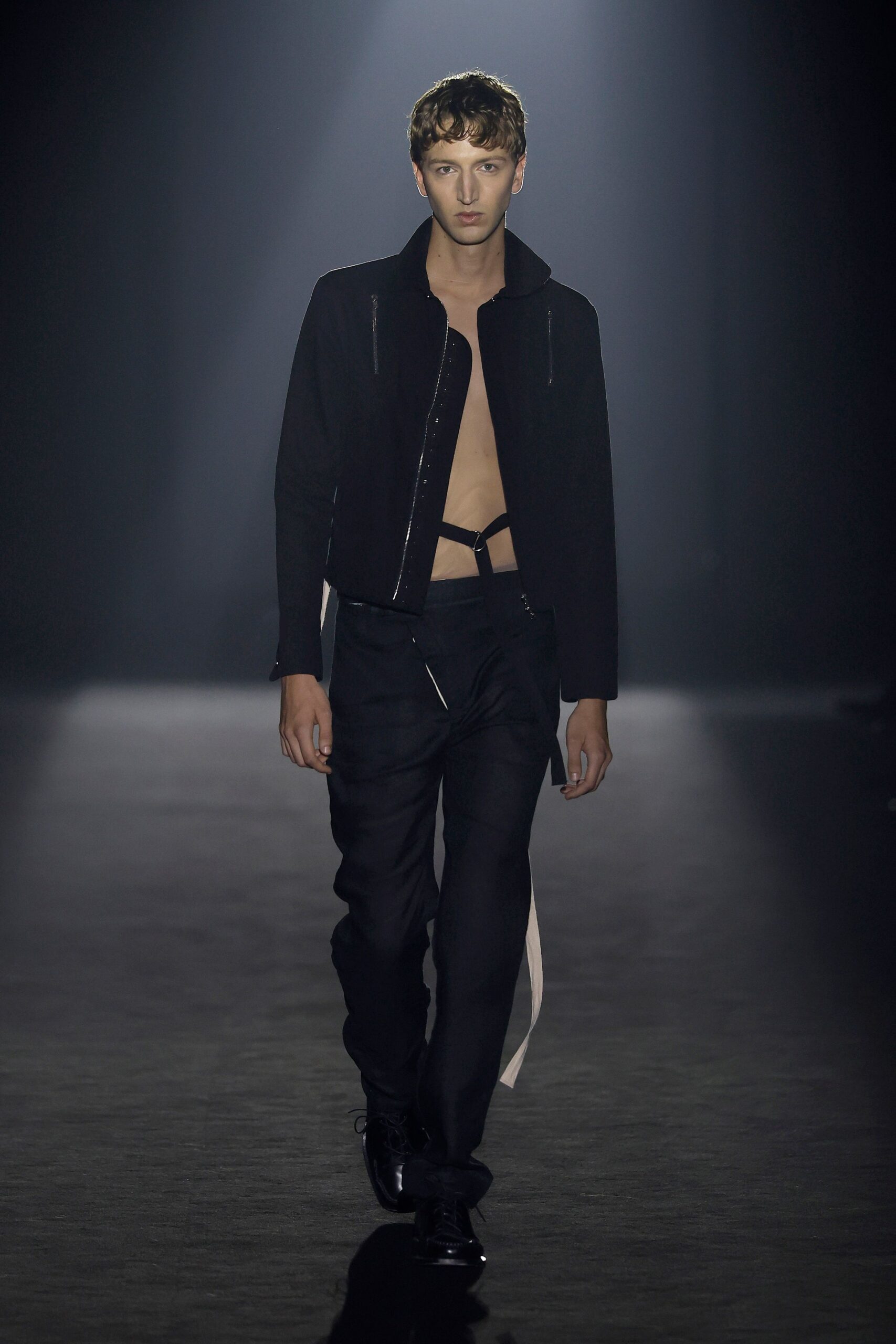 black fitted jacket and pants