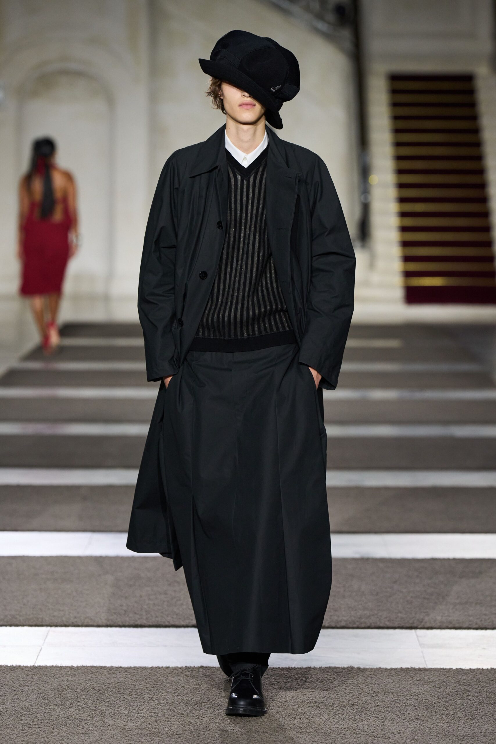 black cotton long-sleeve collared relaxed buttoned maxi coat