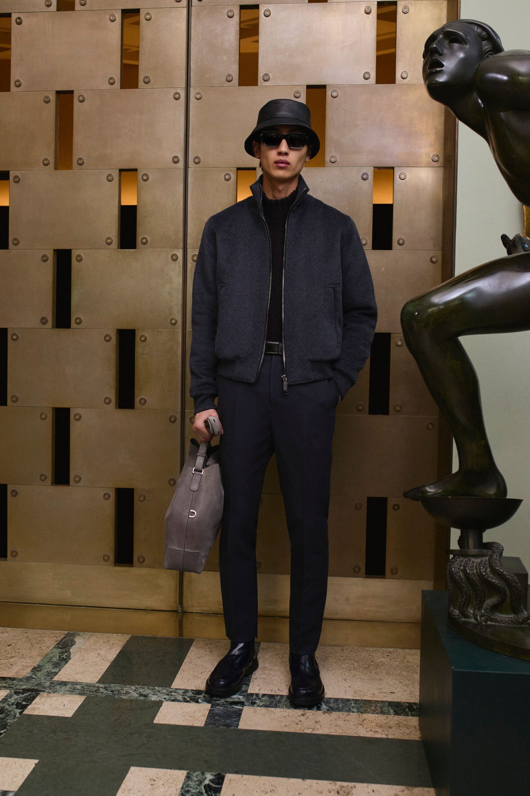 gray wool long-sleeve collared fitted jacket