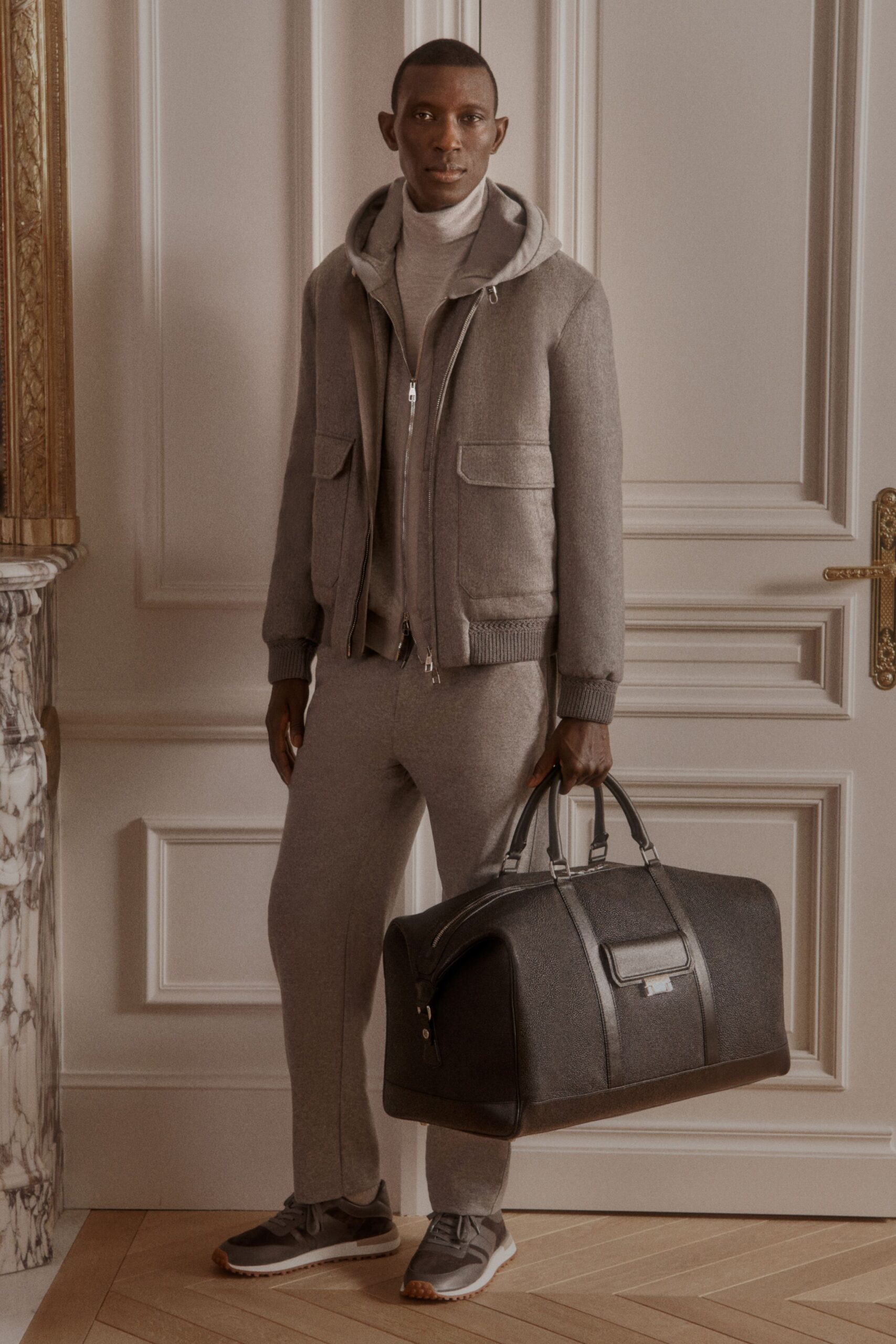 gray wool long-sleeve collared relaxed buttoned jacket