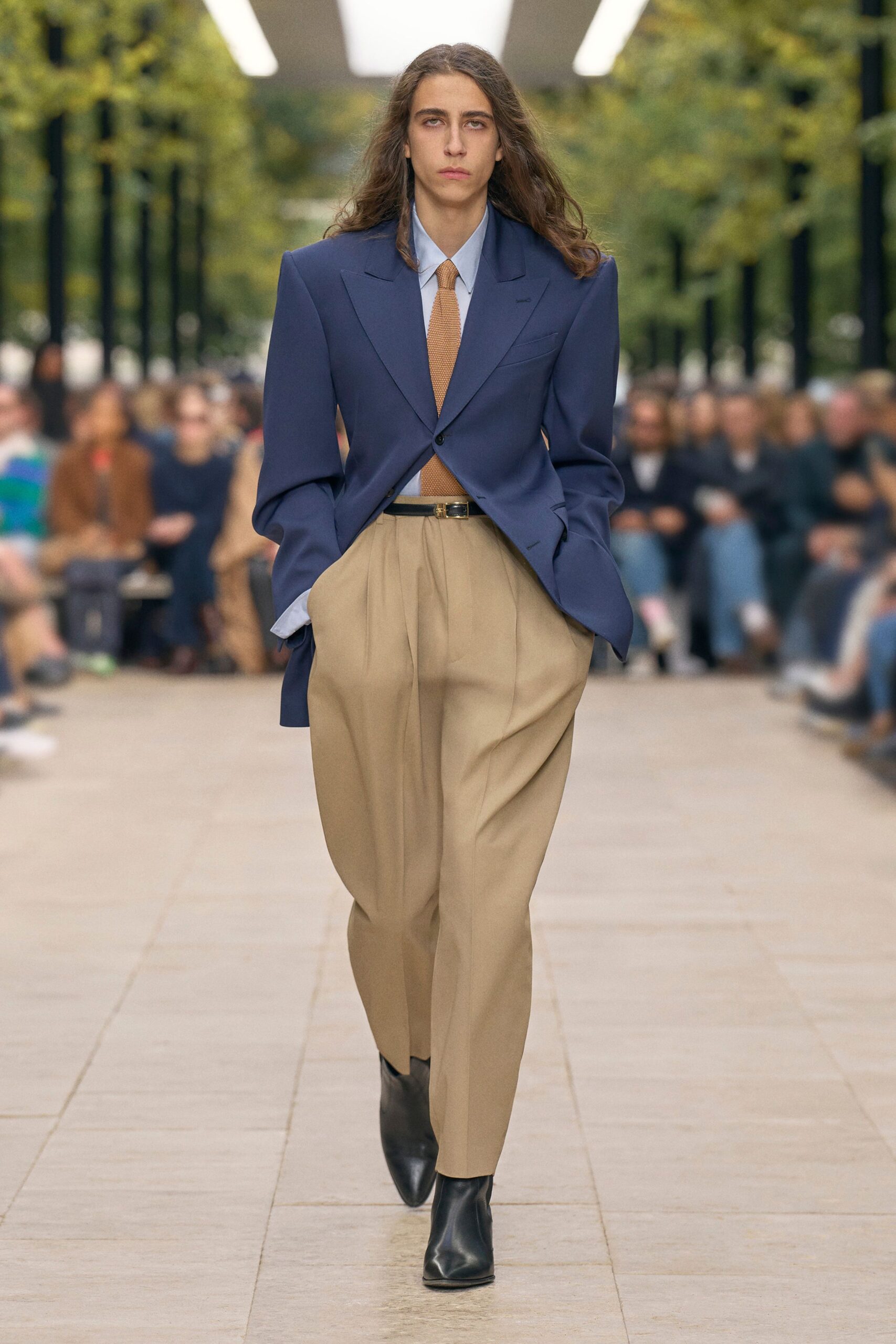 blue oversized blazer with beige pants
