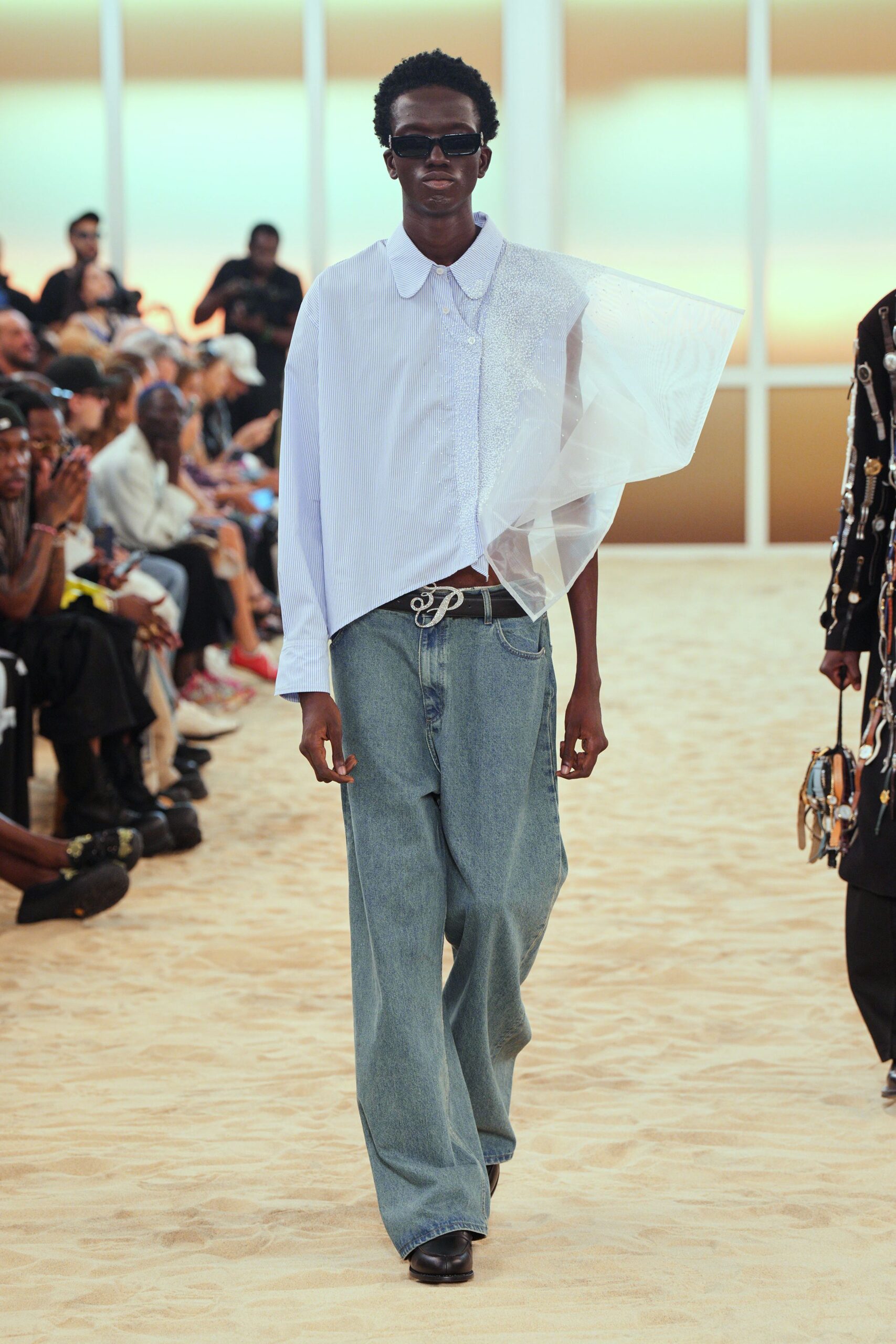 relaxed white blue shirt with denim pants
