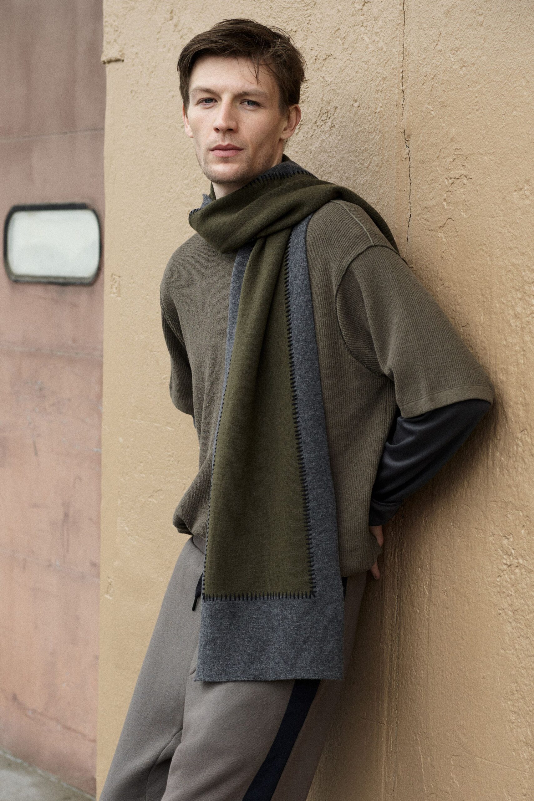 green wool scarf