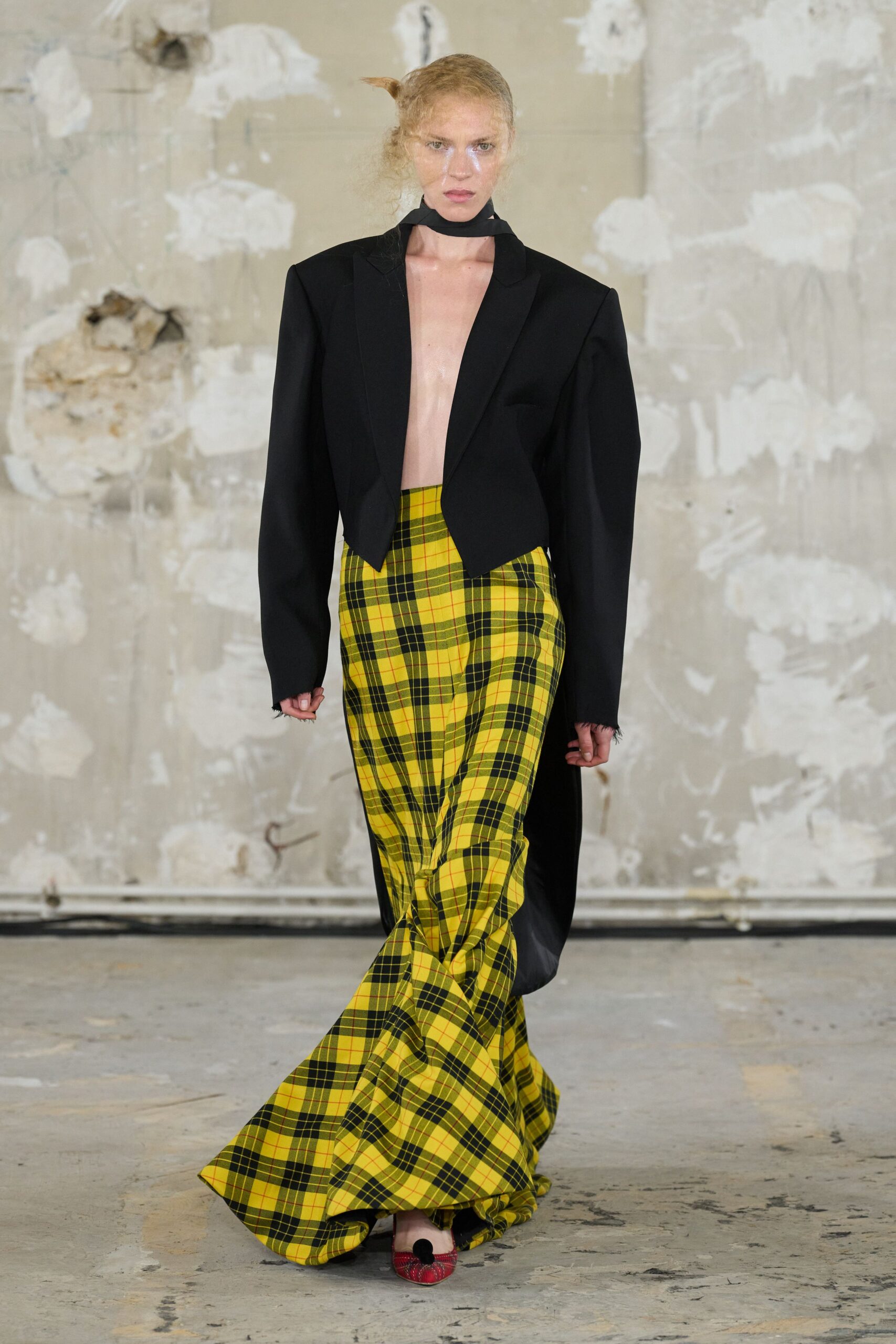 yellow cotton fitted high-waisted pleated maxi skirt