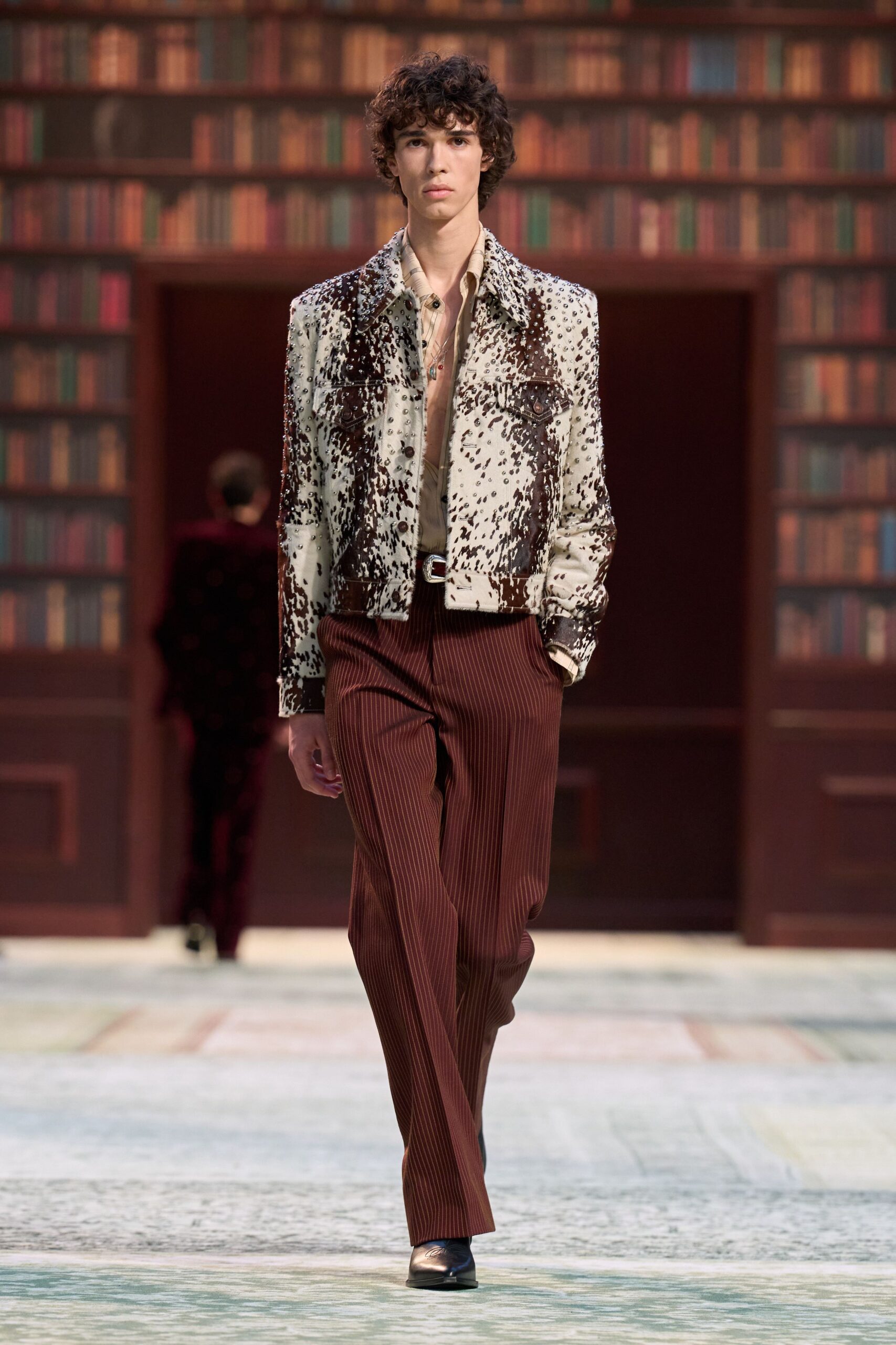 printed jacket beige shirt tailored pants