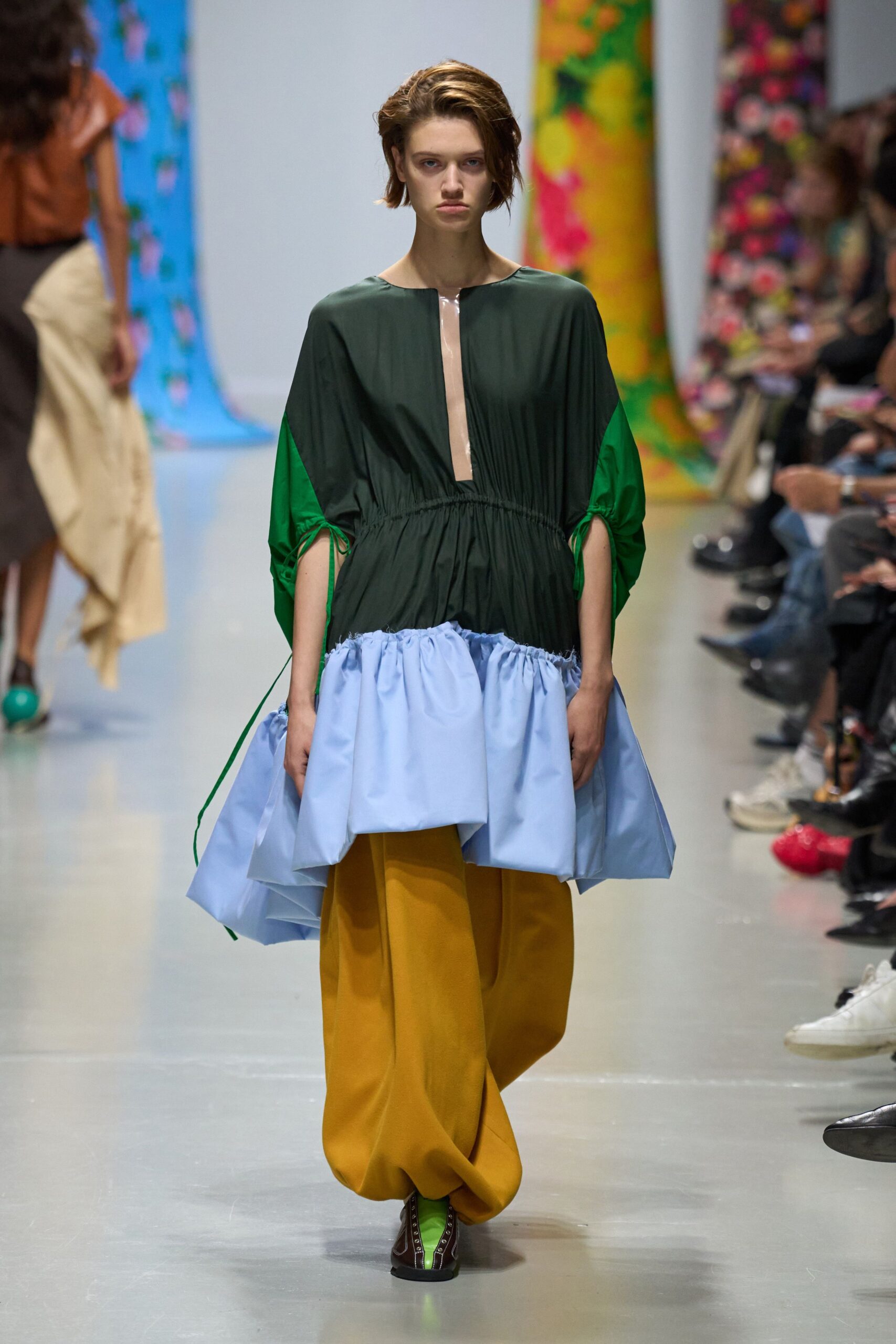 green sleeveless v-neck relaxed draped layered top
