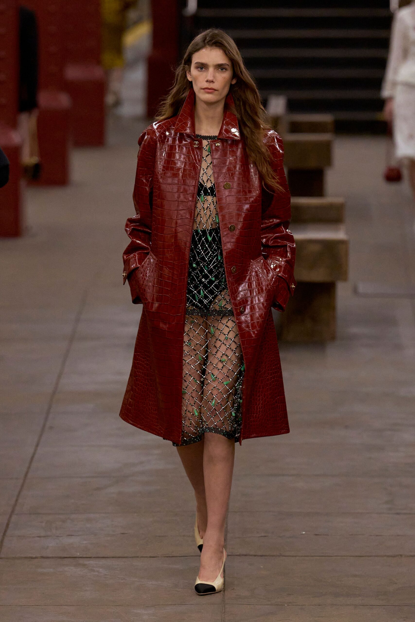 red leather long-sleeve collared fitted zippered coat