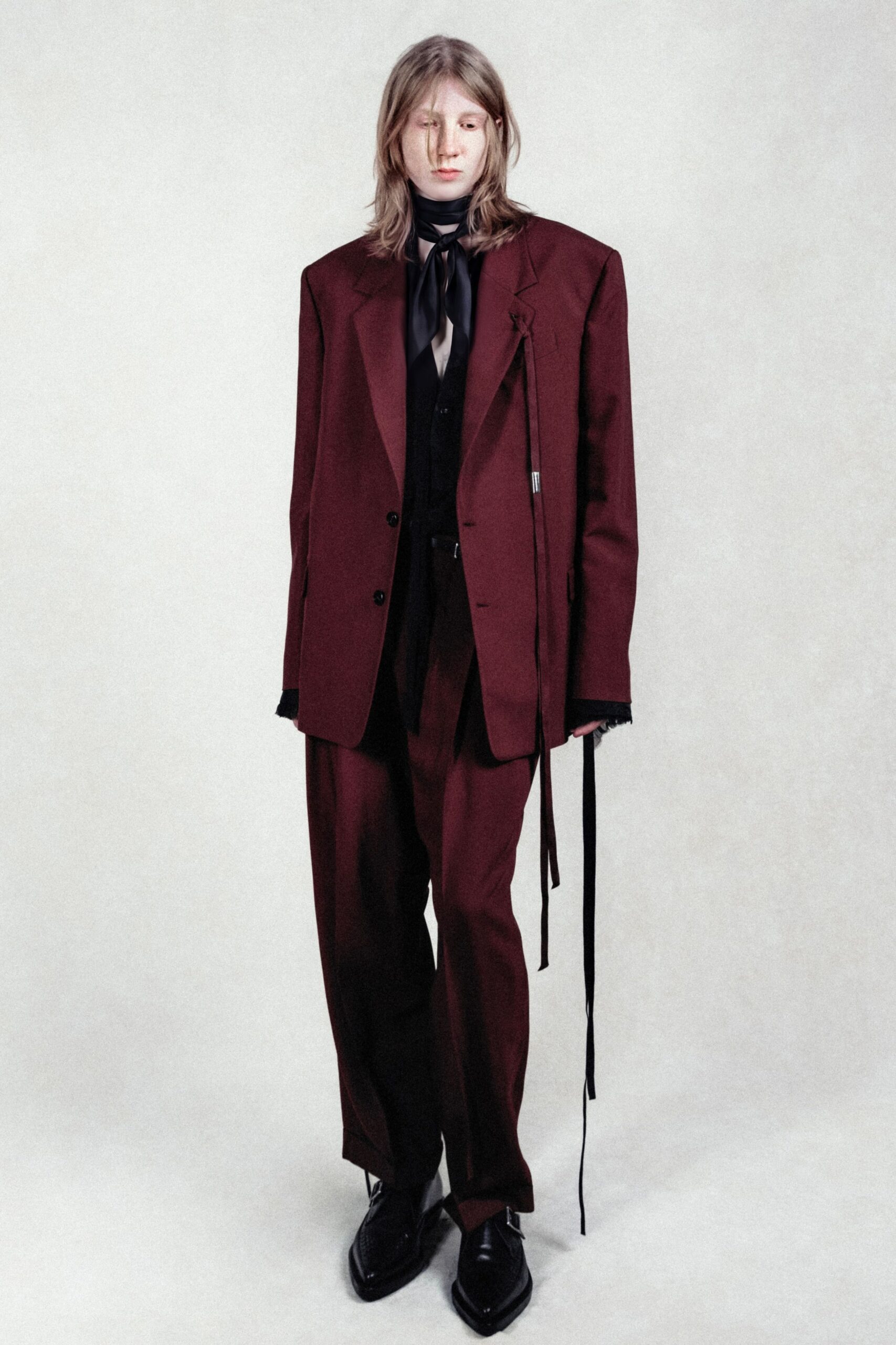 red wool long-sleeve collared tailored buttoned suit