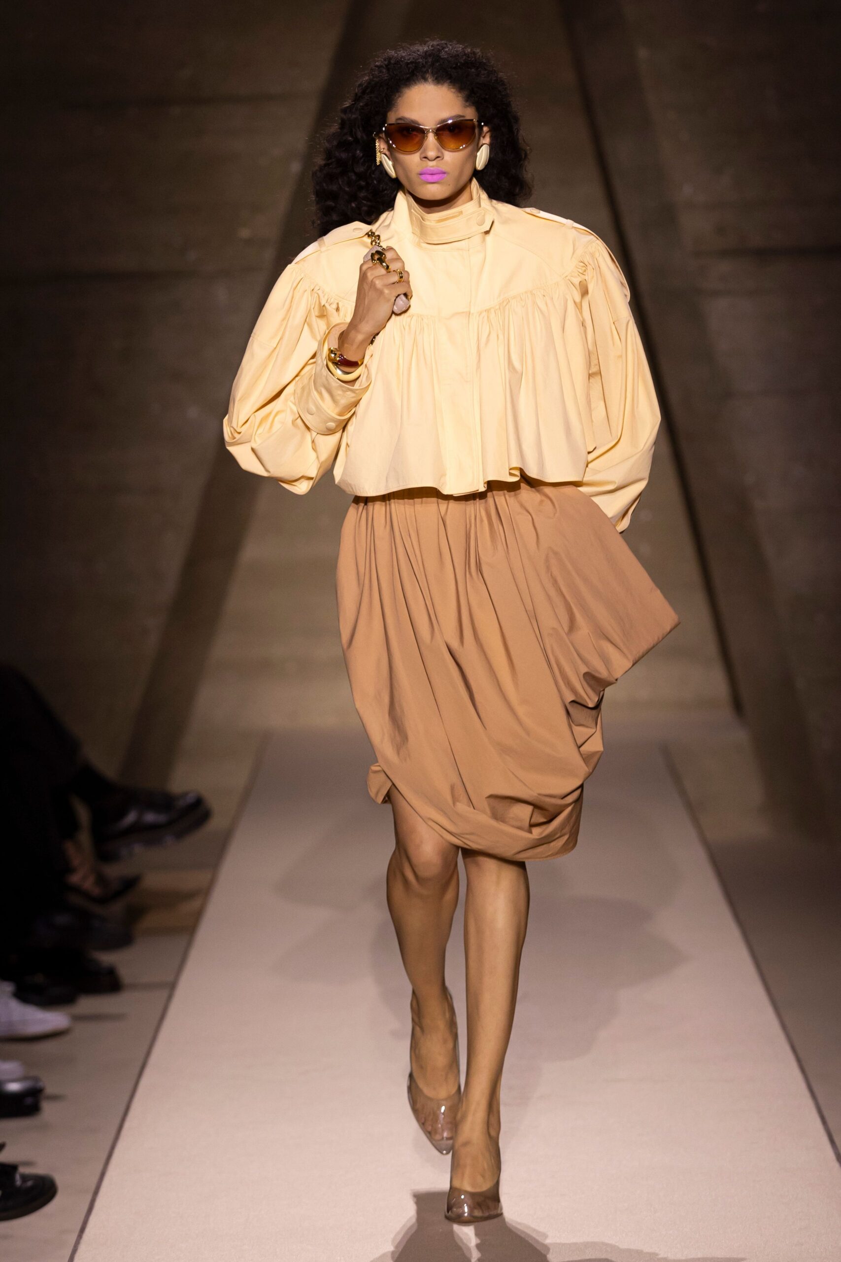 yellow relaxed top with brown skirt
