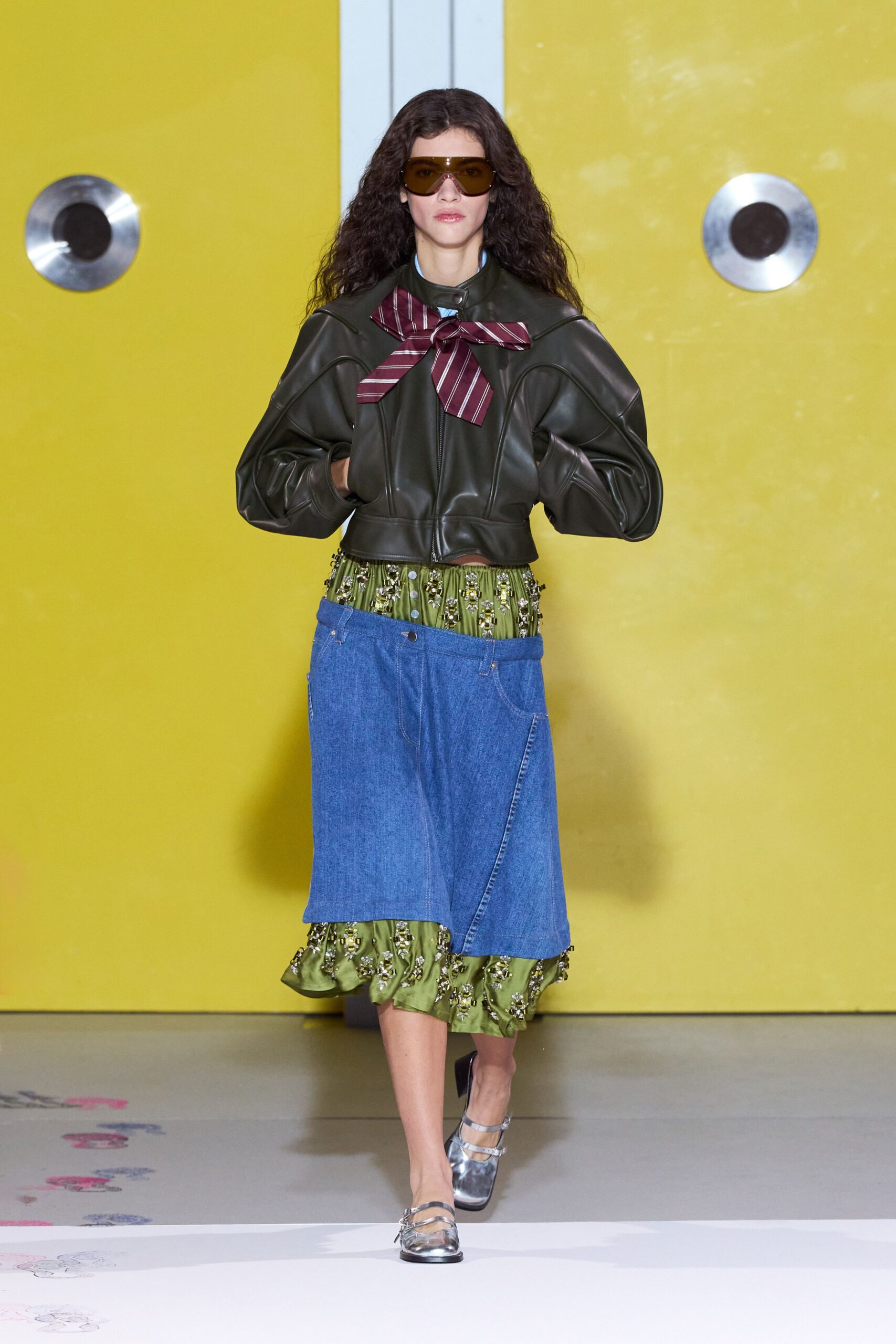 green sleeveless fitted ruffled top