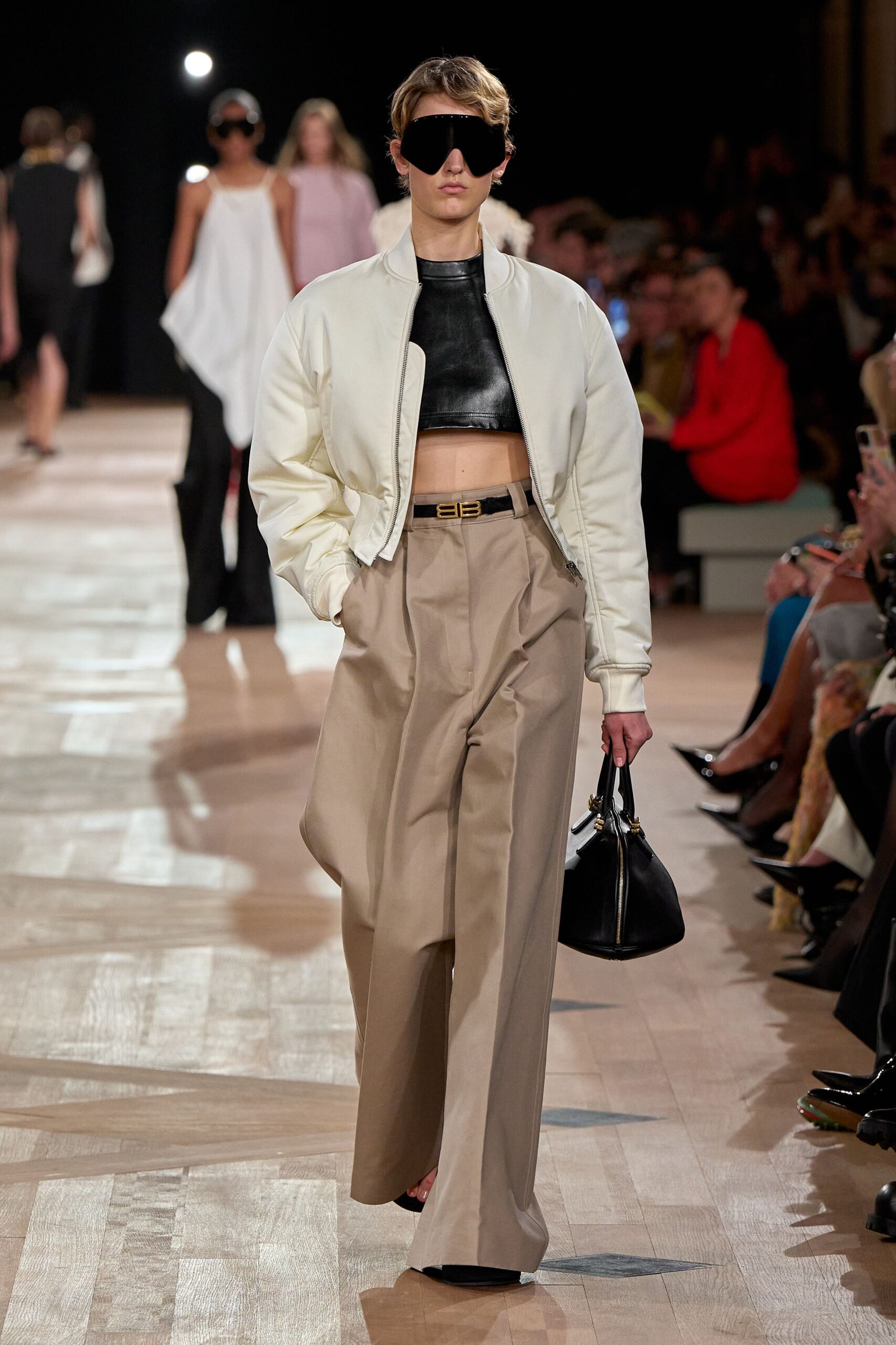 white cotton short-sleeve relaxed cropped jacket