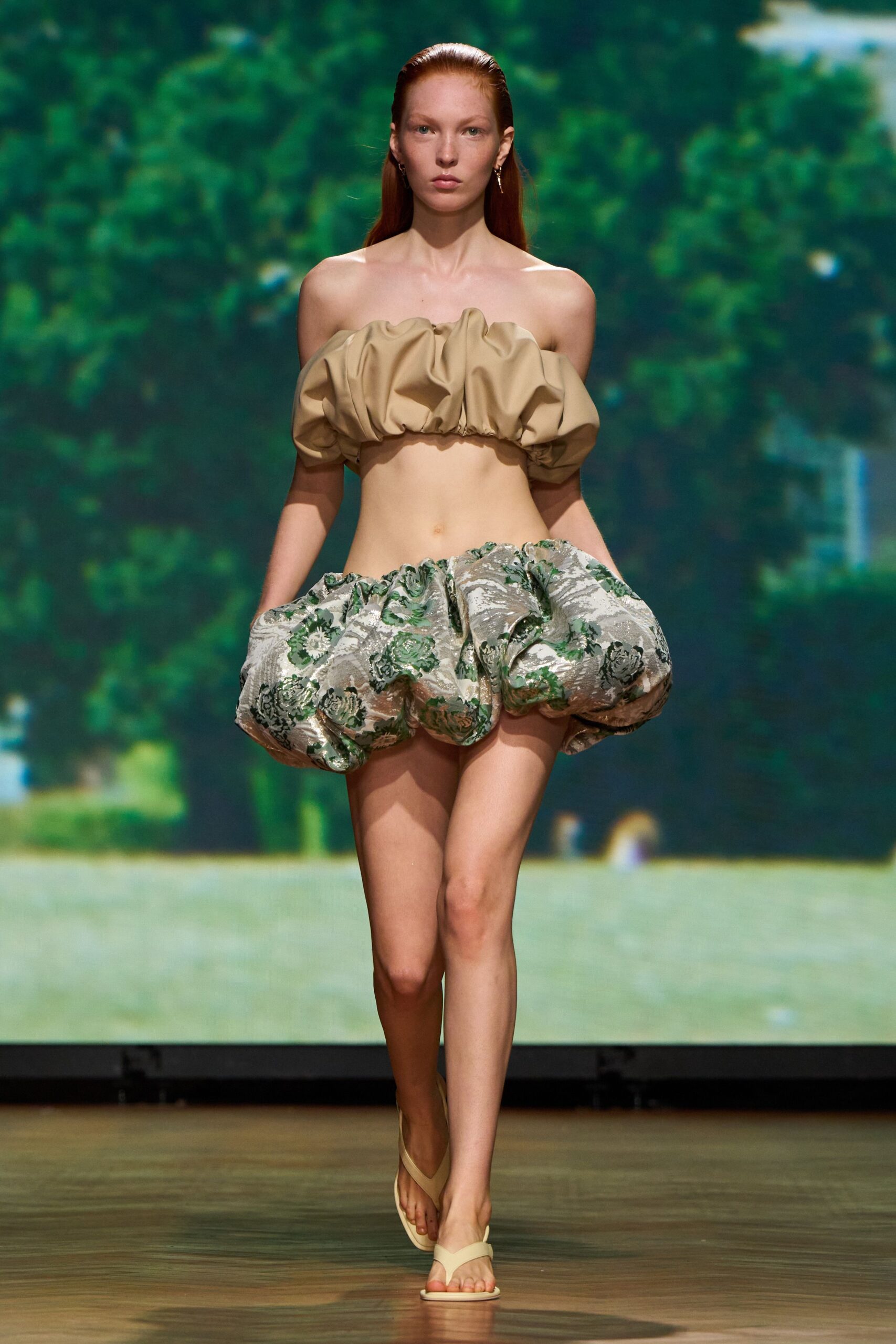 multi silk fitted padded skirt