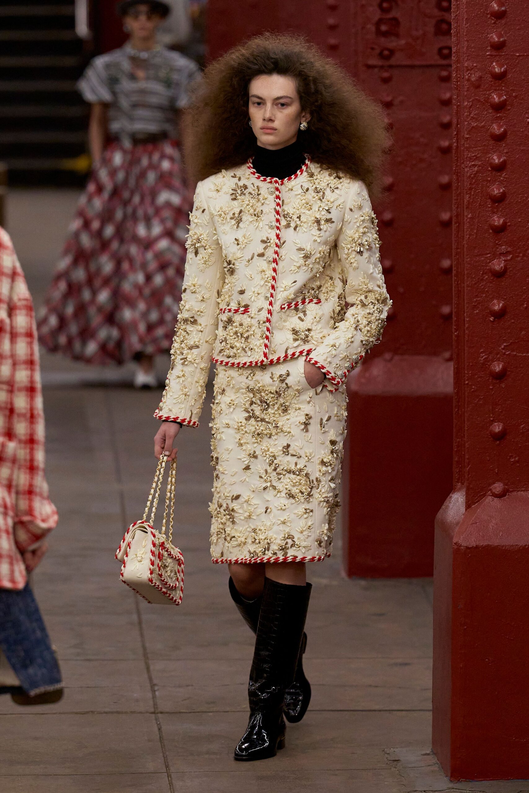 ivory silk long-sleeve collared tailored embroidered buttoned suit