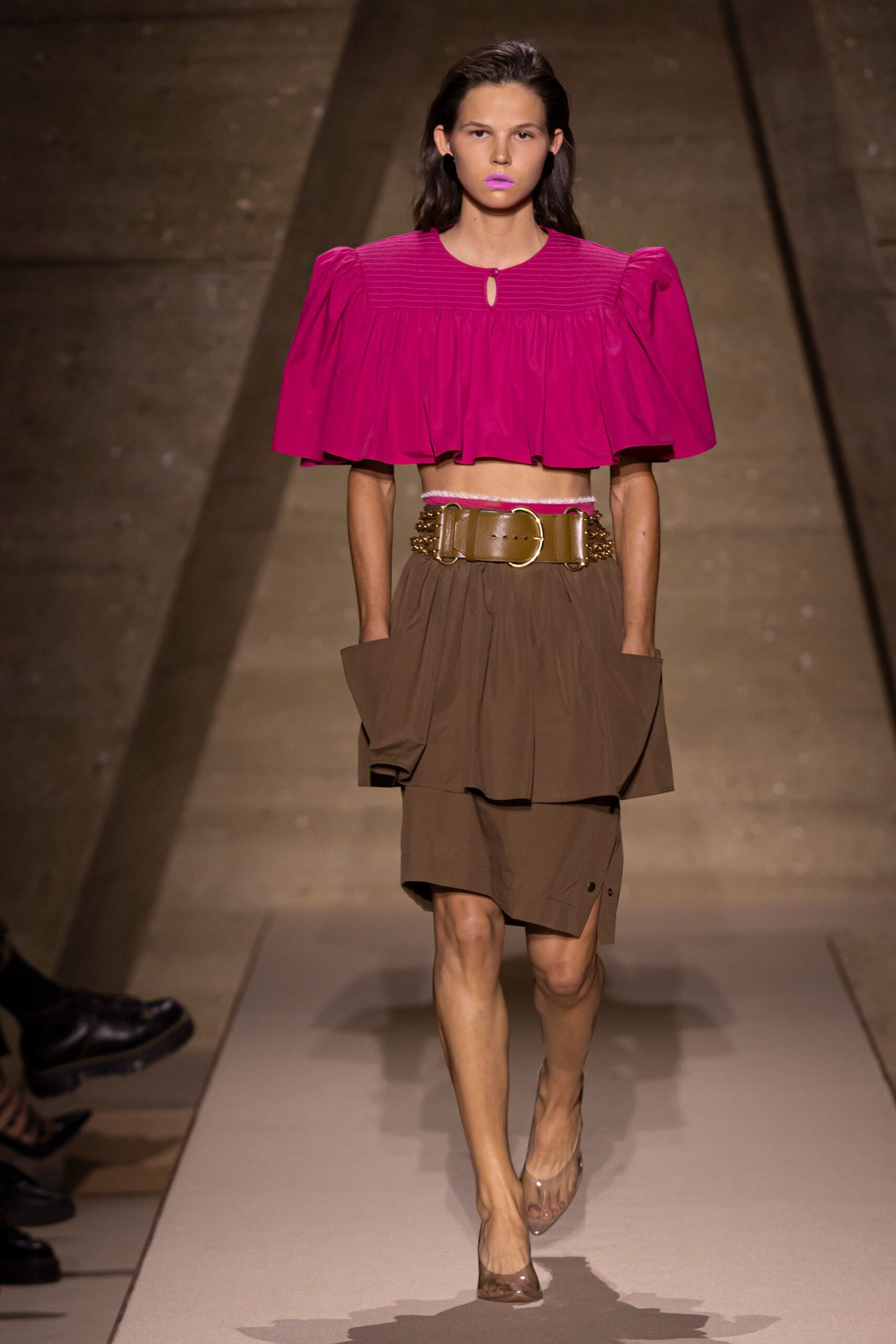 pink short-sleeve collared fitted pleated ruffled cropped top