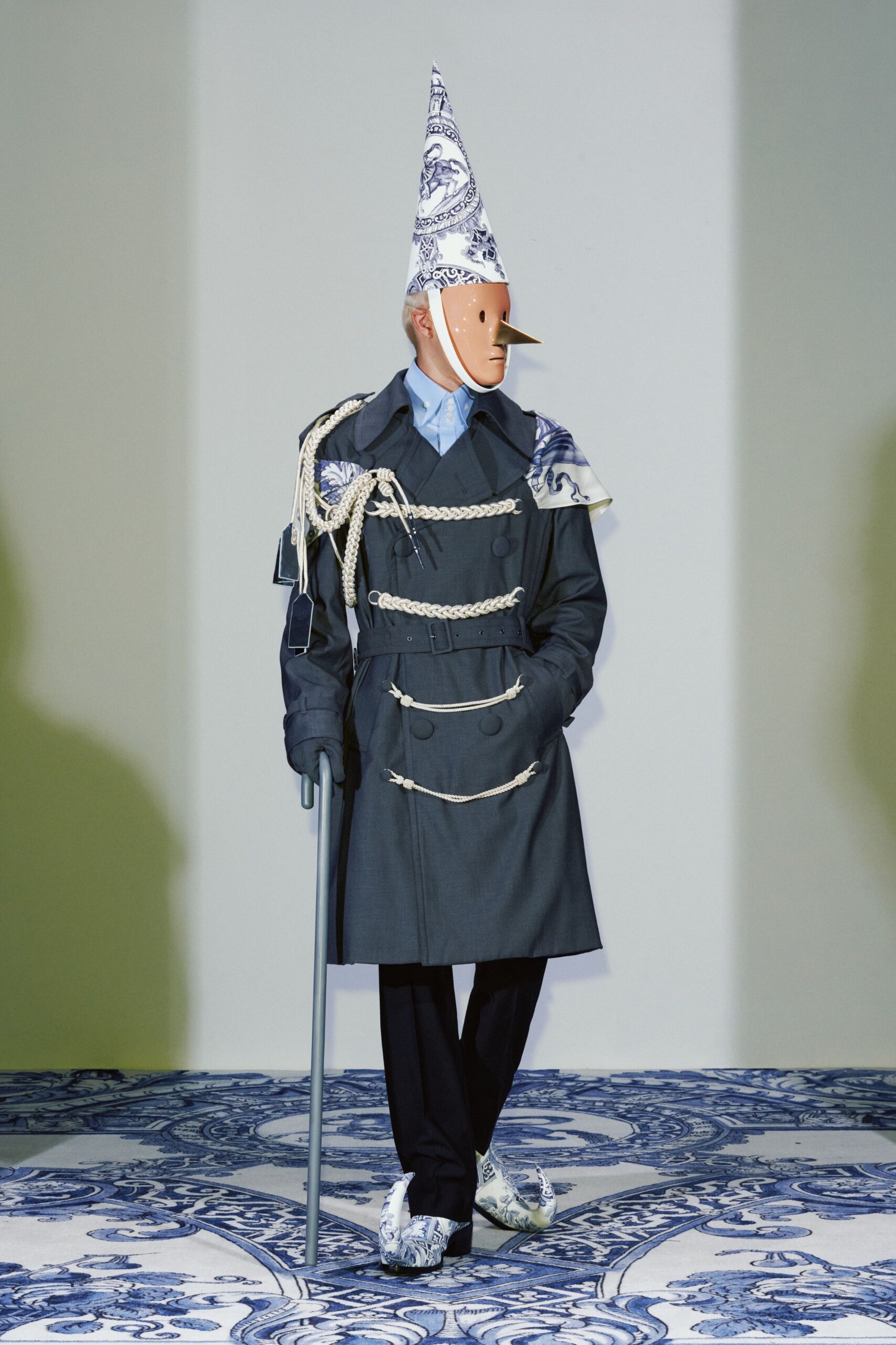 gray cotton long-sleeve collared structured buttoned coat