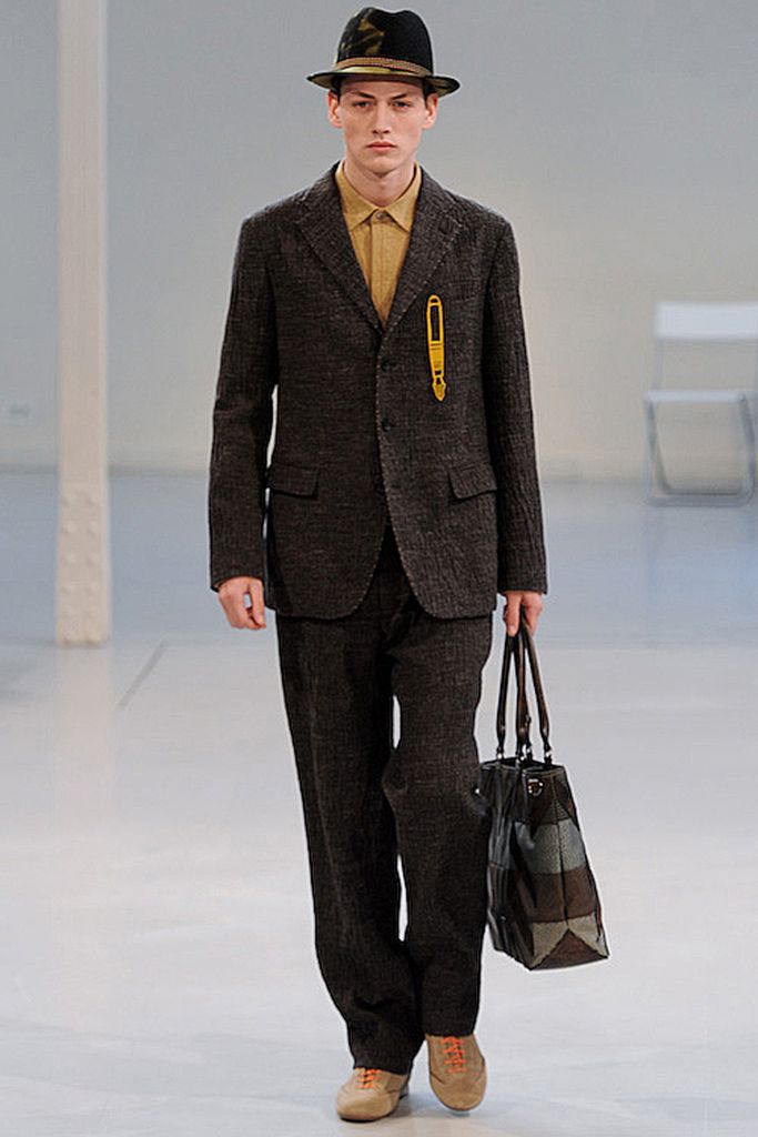Issey Miyake Fall 2011 Menswear