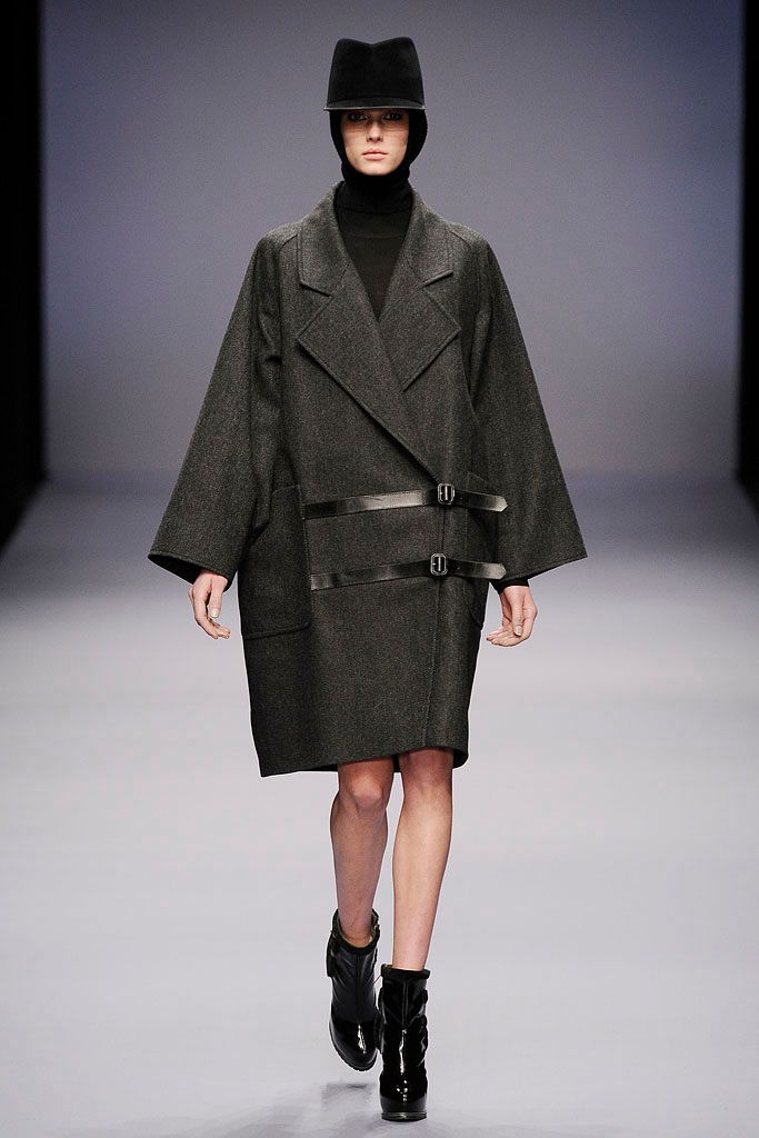 Jaeger London Fall 2010 Ready-to-Wear