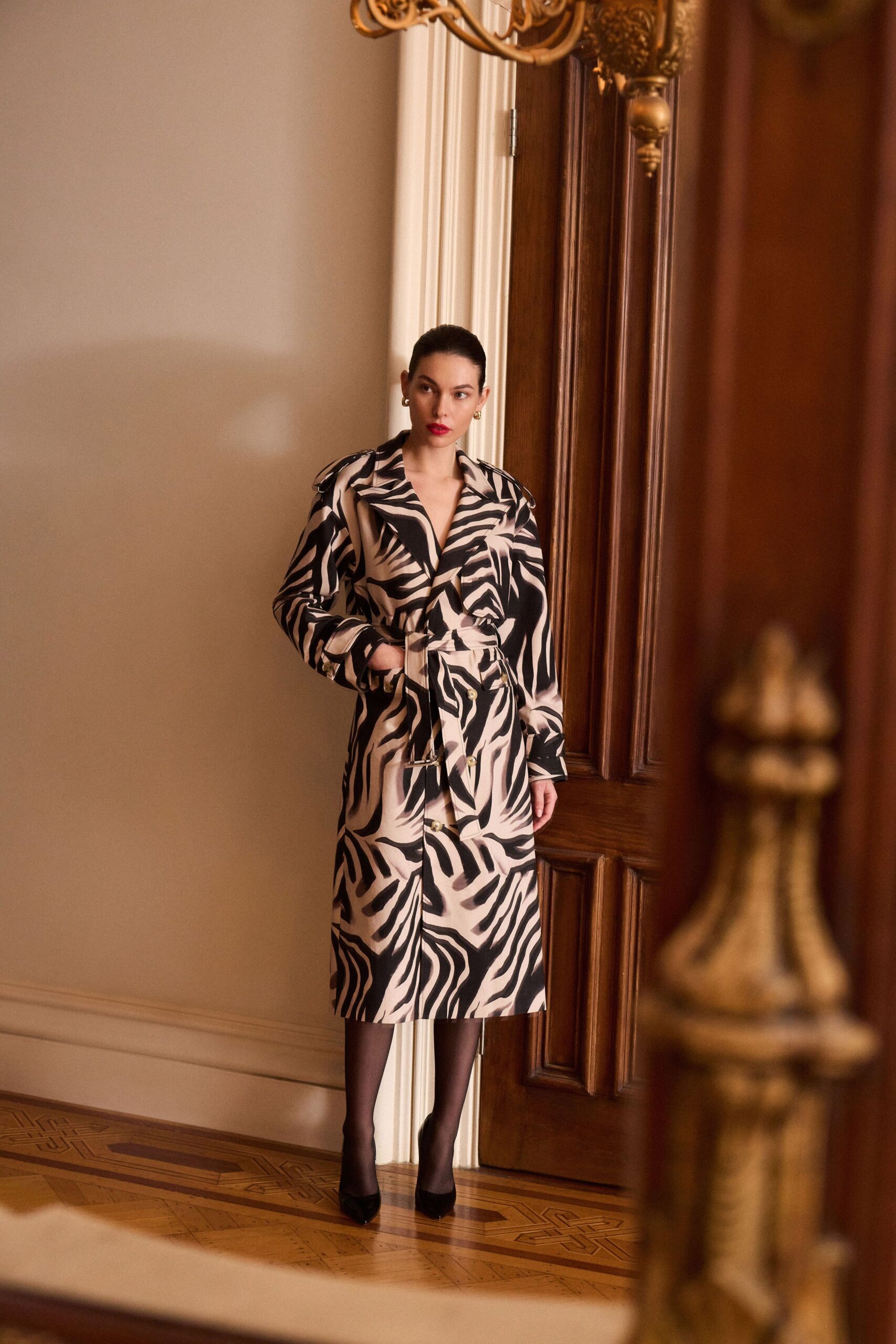 black and beige printed coat with heels