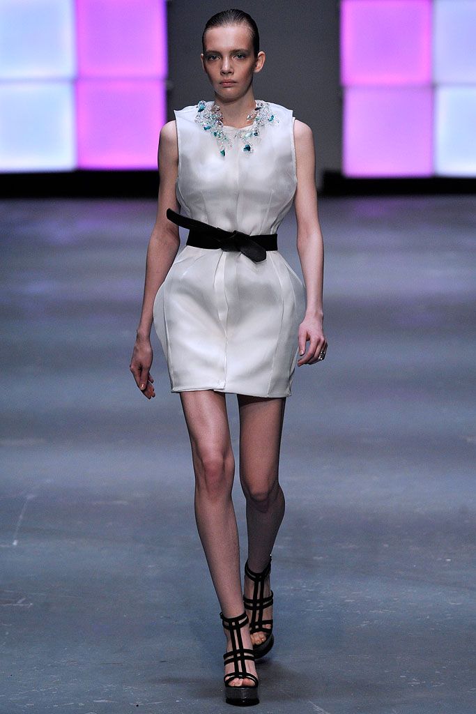 Marios Schwab Fall 2009 Ready-to-Wear
