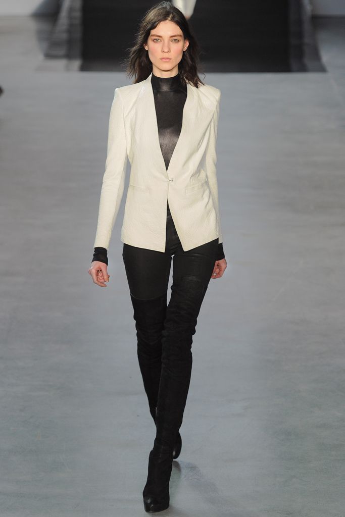 Helmut Lang Fall 2012 Ready-to-Wear