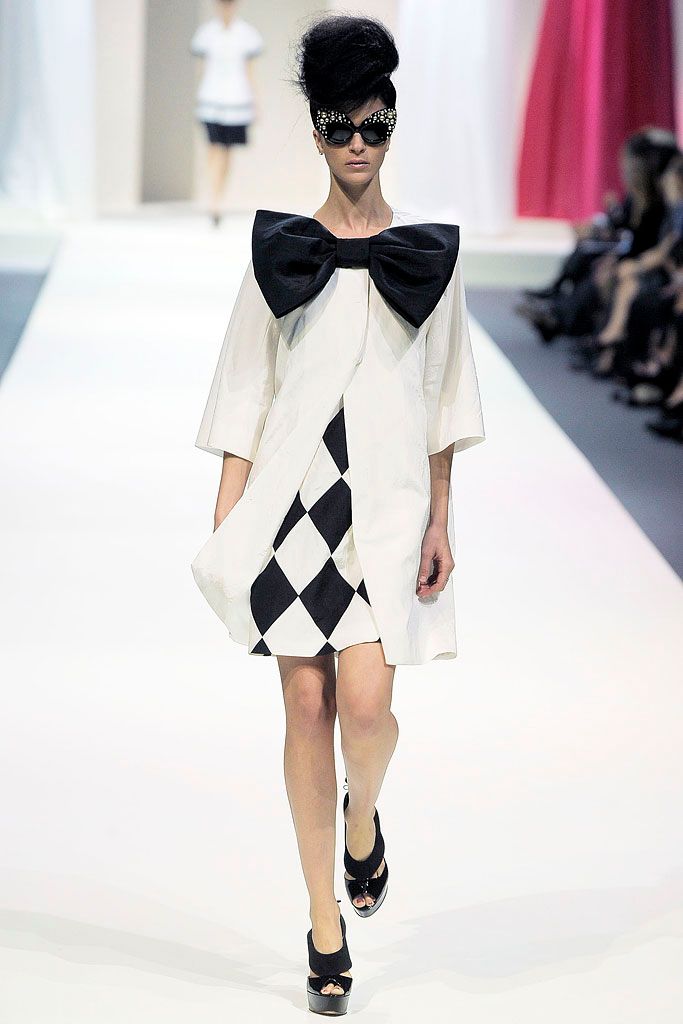 Moschino Spring 2009 Ready-to-Wear