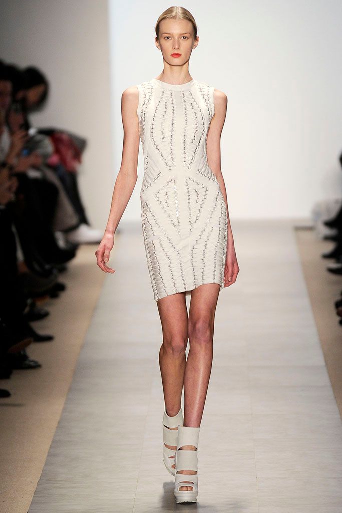 Hervé Léger by Max Azria Fall 2010 Ready-to-Wear