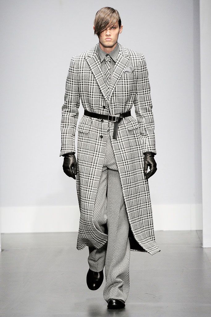 Gianfranco Ferré Fall 2010 Menswear