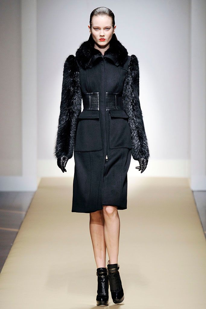 Gianfranco Ferré Fall 2010 Ready-to-Wear