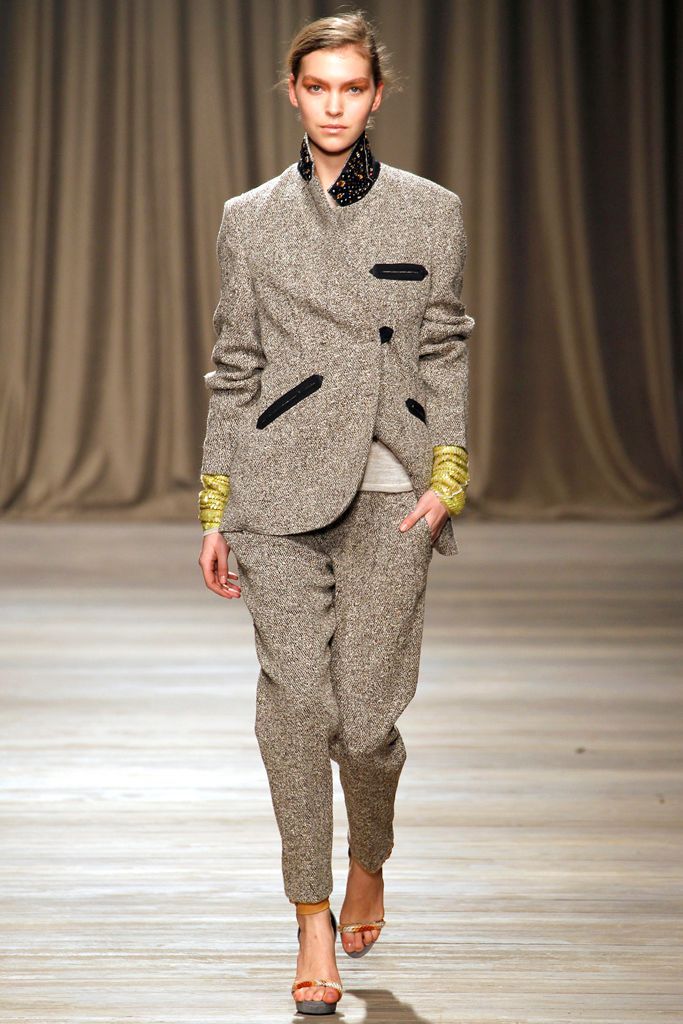 Iceberg Fall 2011 Ready-to-Wear