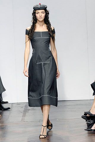 Giles Deacon Spring 2008 Ready-to-Wear