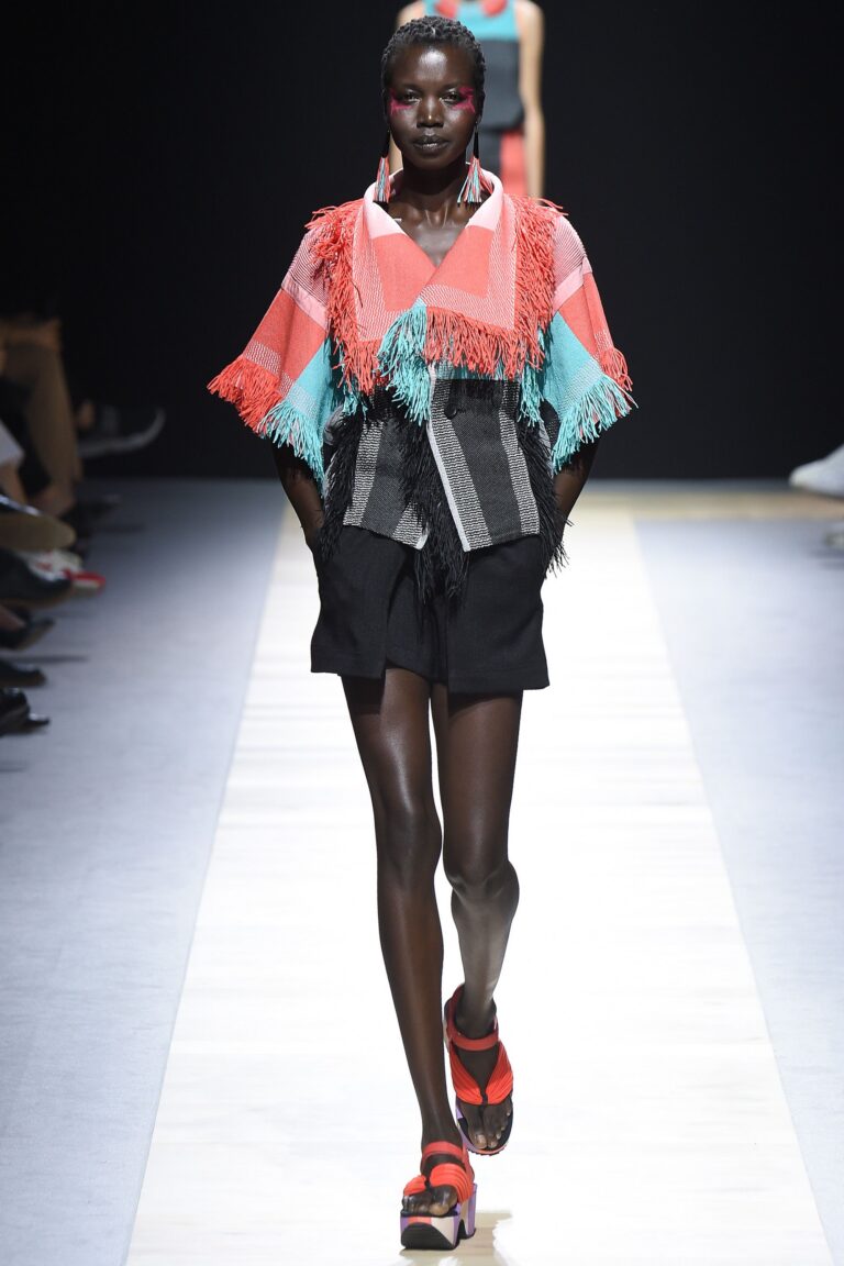 Issey Miyake Spring 2016 Ready-to-Wear