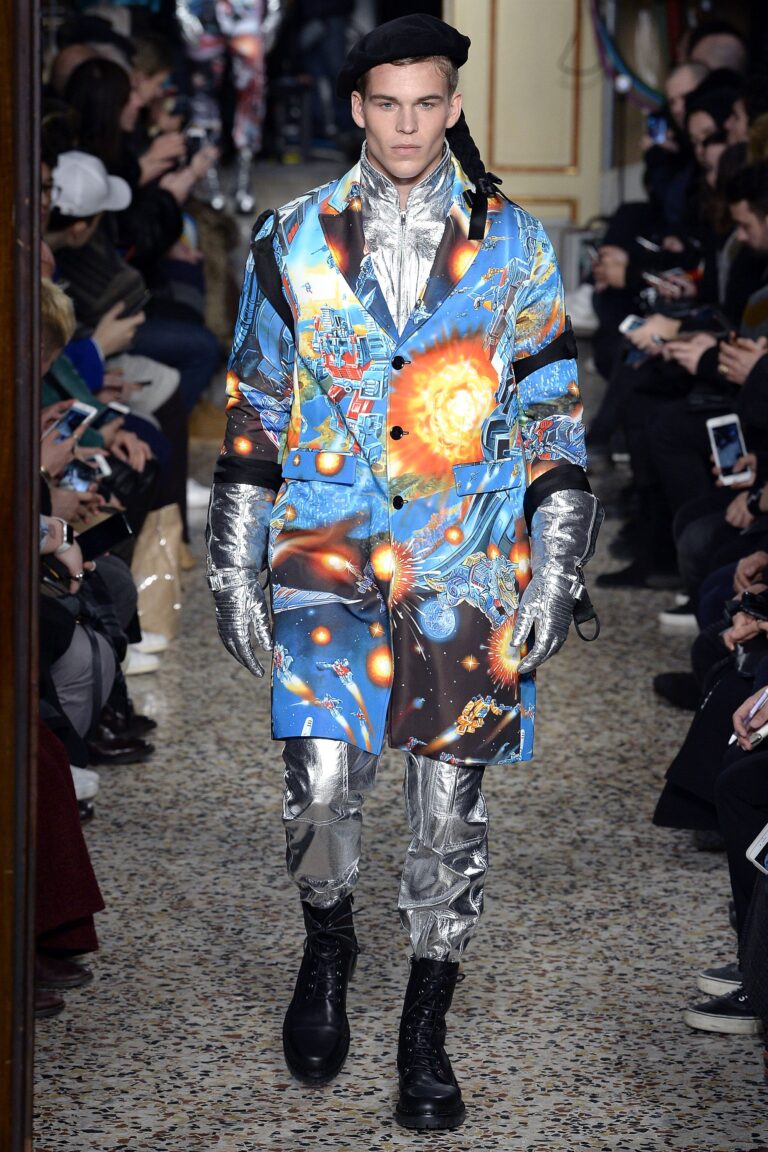 Moschino Fall 2017 Menswear