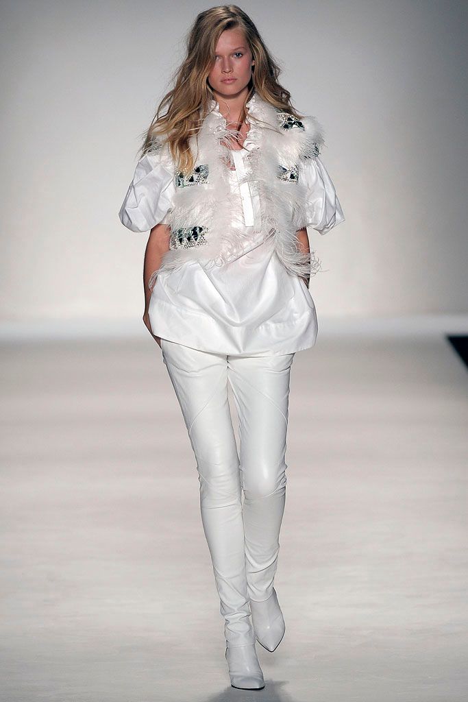 Derercuny Spring 2009 Ready-to-Wear