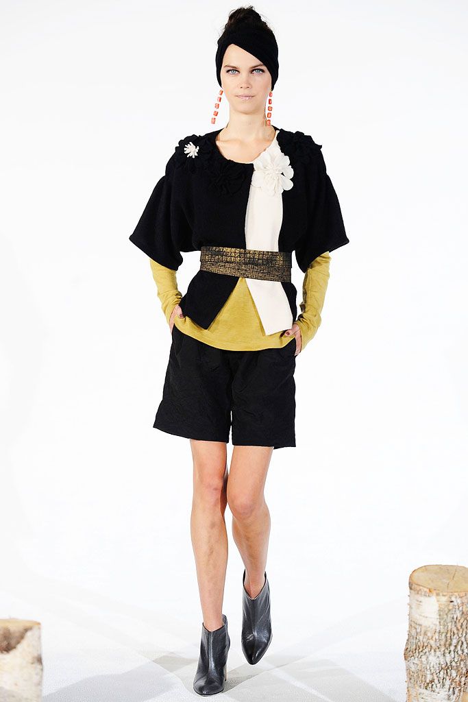 Koi Suwannagate Fall 2010 Ready-to-Wear