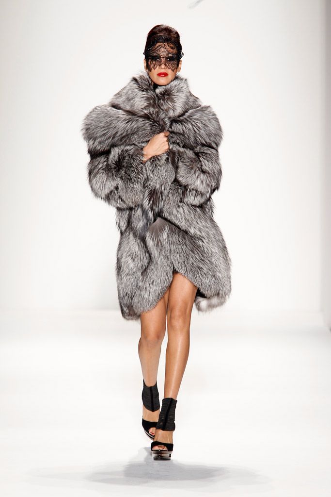 Farah Angsana Fall 2011 Ready-to-Wear
