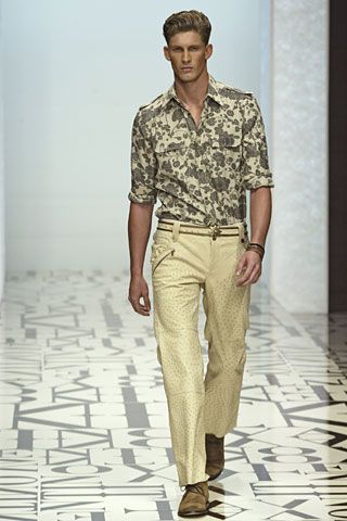 Valentino Spring 2005 Menswear