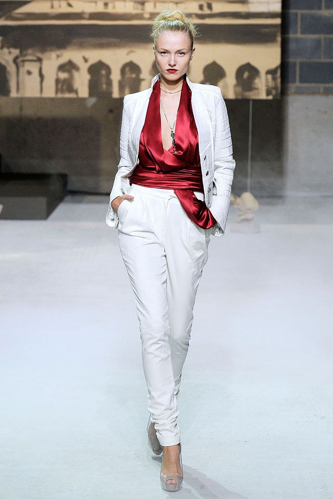 Graeme Black Spring 2010 Ready-to-Wear