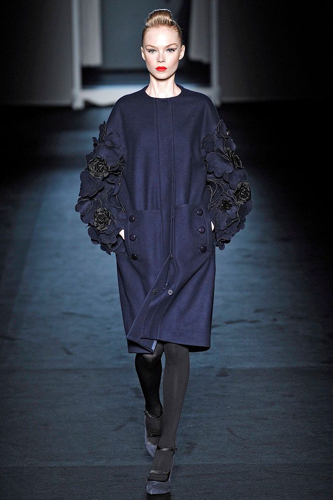 Moschino Fall 2009 Ready-to-Wear