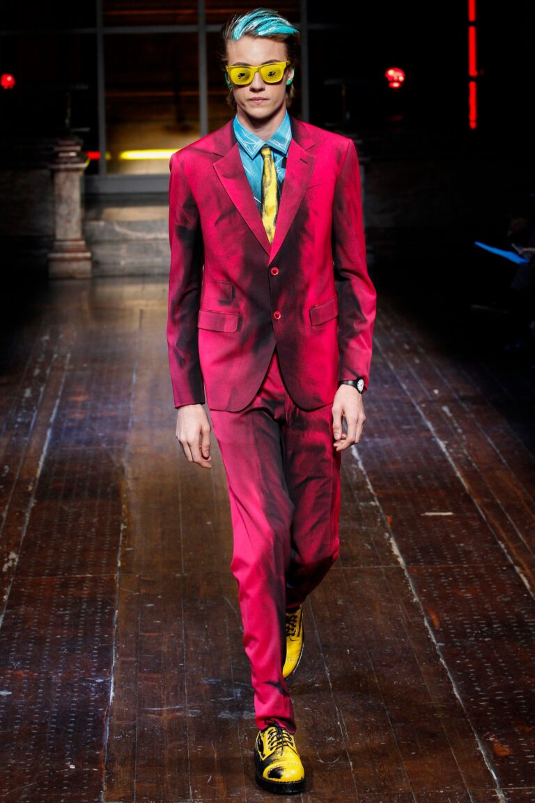 Moschino Fall 2016 Menswear