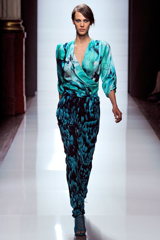 Emanuel Ungaro Spring 2012 Ready-to-Wear