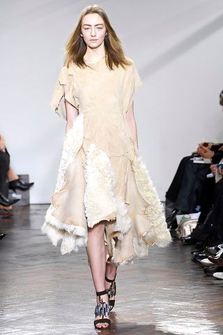 Giles Deacon Fall 2007 Ready-to-Wear