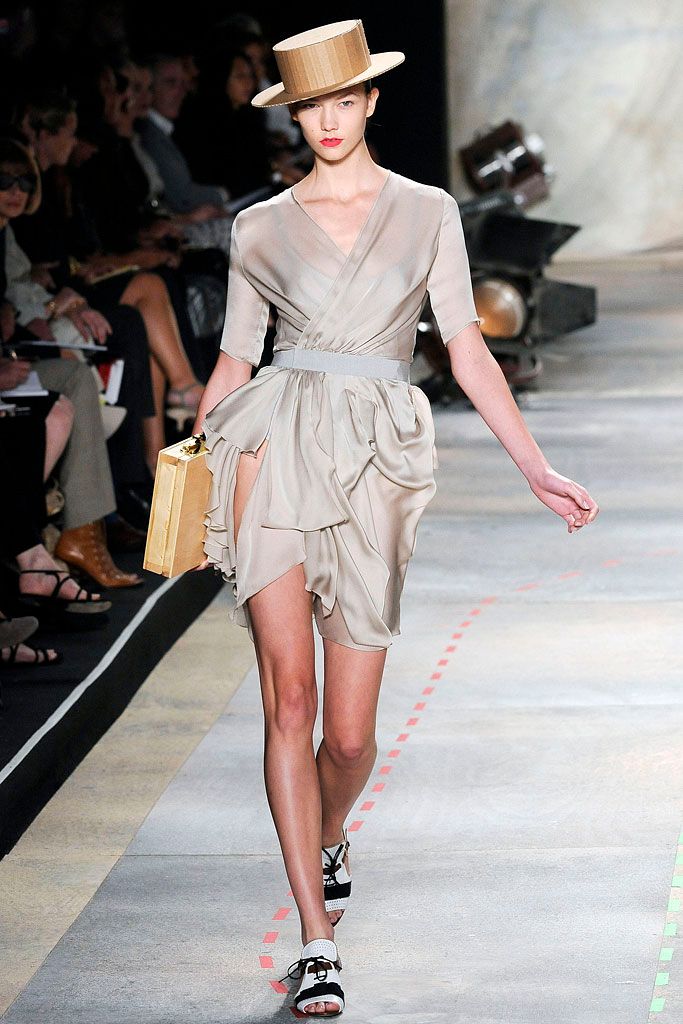 Isaac Mizrahi Spring 2010 Ready-to-Wear