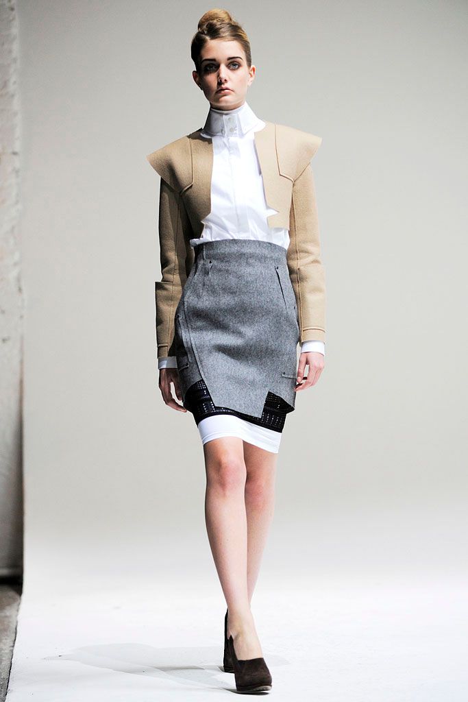 Julian Louie Fall 2009 Ready-to-Wear