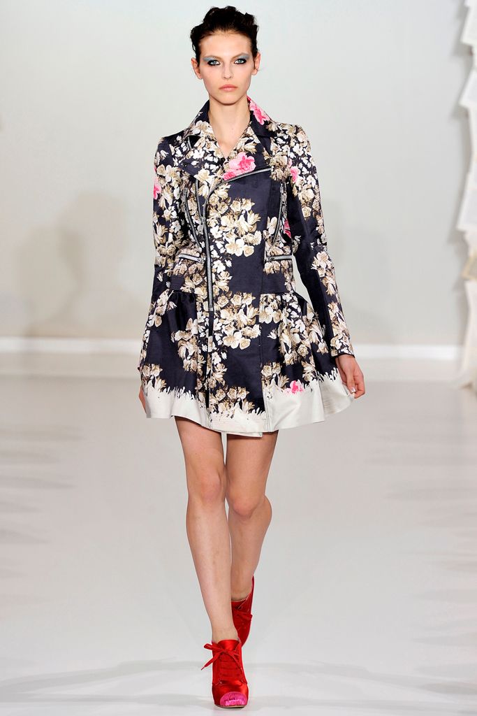 Kinder Aggugini Spring 2012 Ready-to-Wear