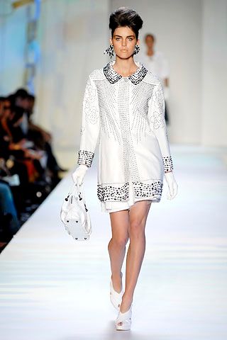 Moschino Spring 2007 Ready-to-Wear