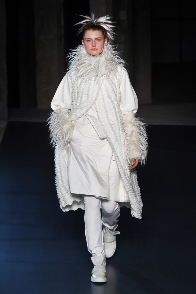 Issey Miyake Fall 2018 Ready-to-Wear